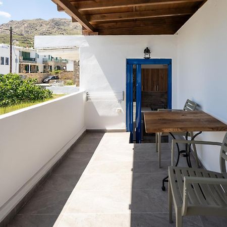 Vassilia On The Beach Serifos Livadakia Екстериор снимка