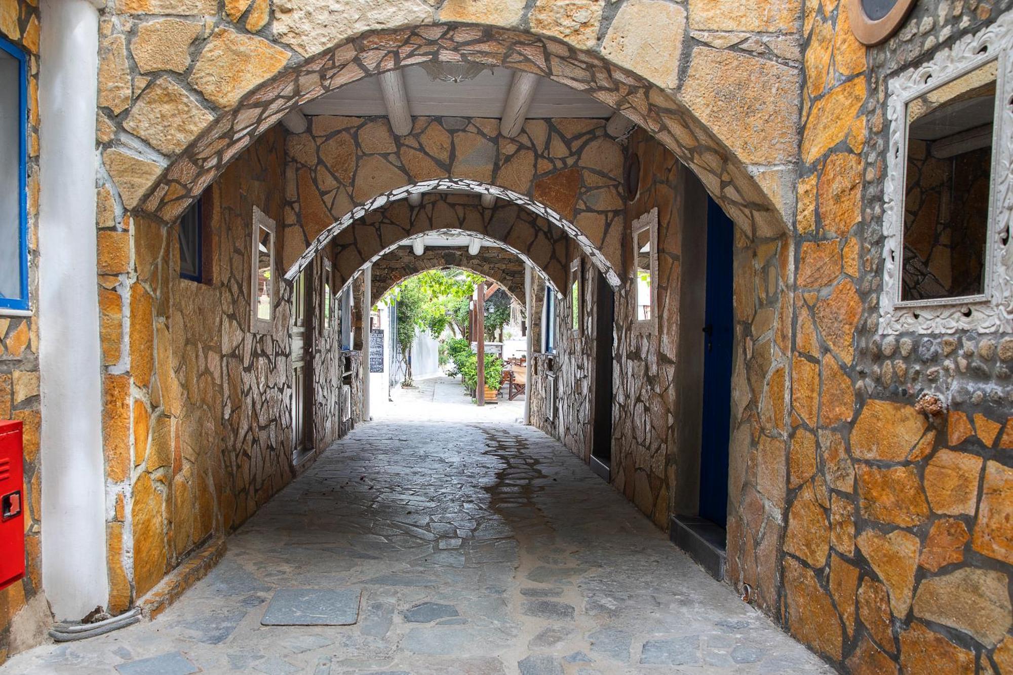 Vassilia On The Beach Serifos Livadakia Екстериор снимка
