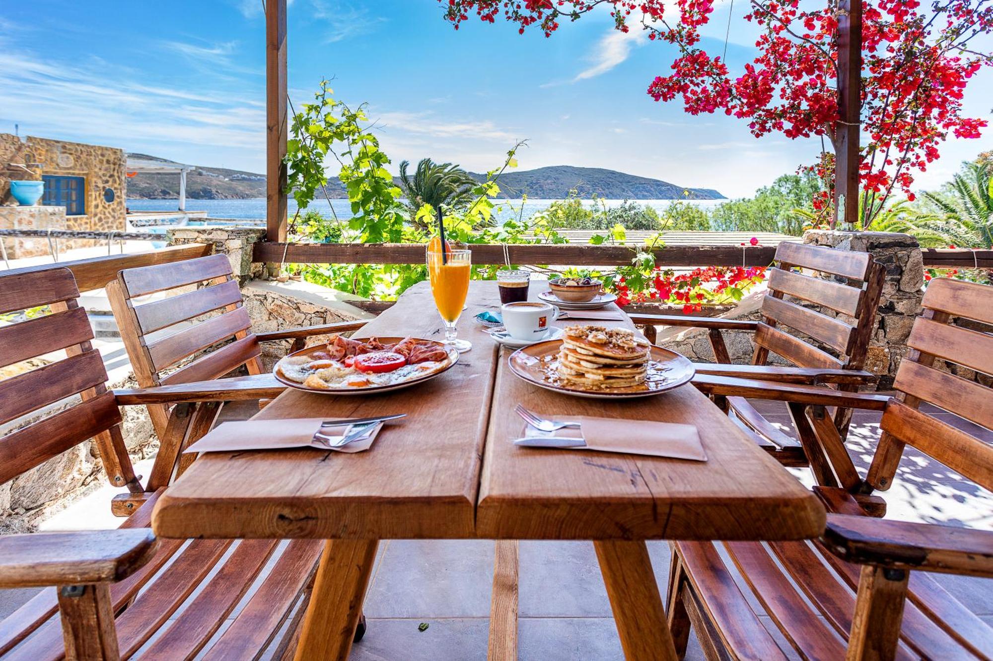 Vassilia On The Beach Serifos Livadakia Екстериор снимка