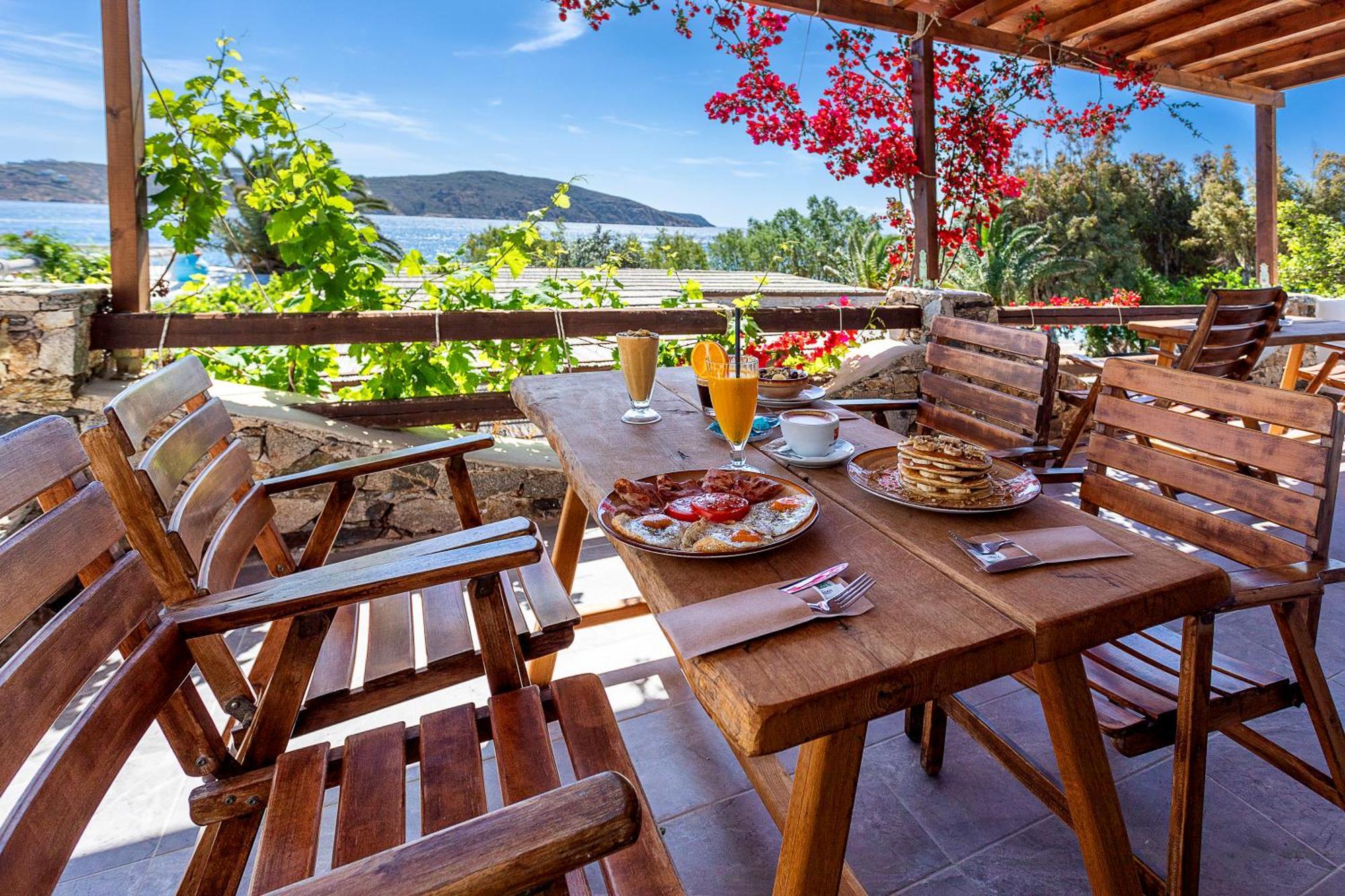 Vassilia On The Beach Serifos Livadakia Екстериор снимка